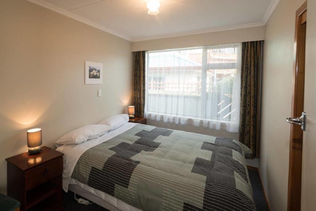 Accommodation Fiordland -The Three Bedroom House At 226A Milford Road Te Anau Zewnętrze zdjęcie