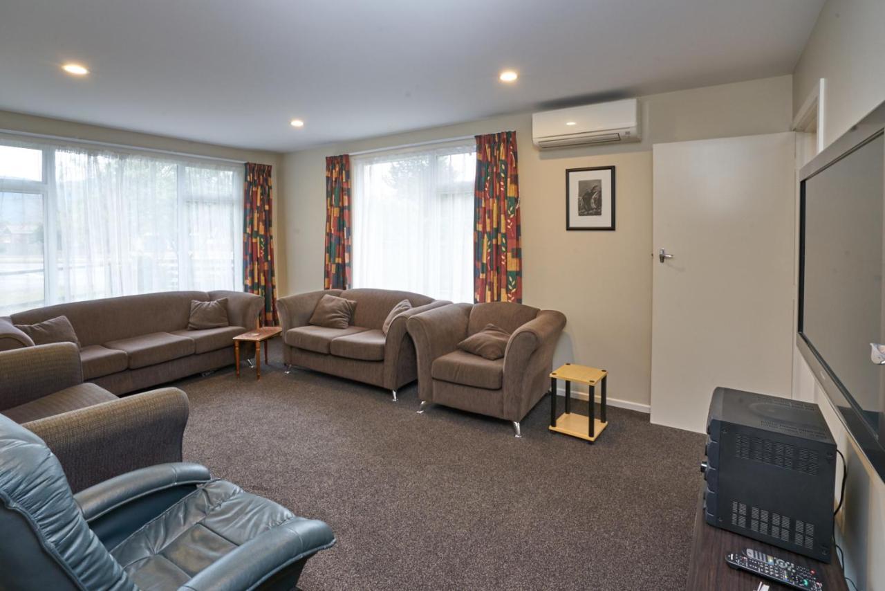Accommodation Fiordland -The Three Bedroom House At 226A Milford Road Te Anau Zewnętrze zdjęcie